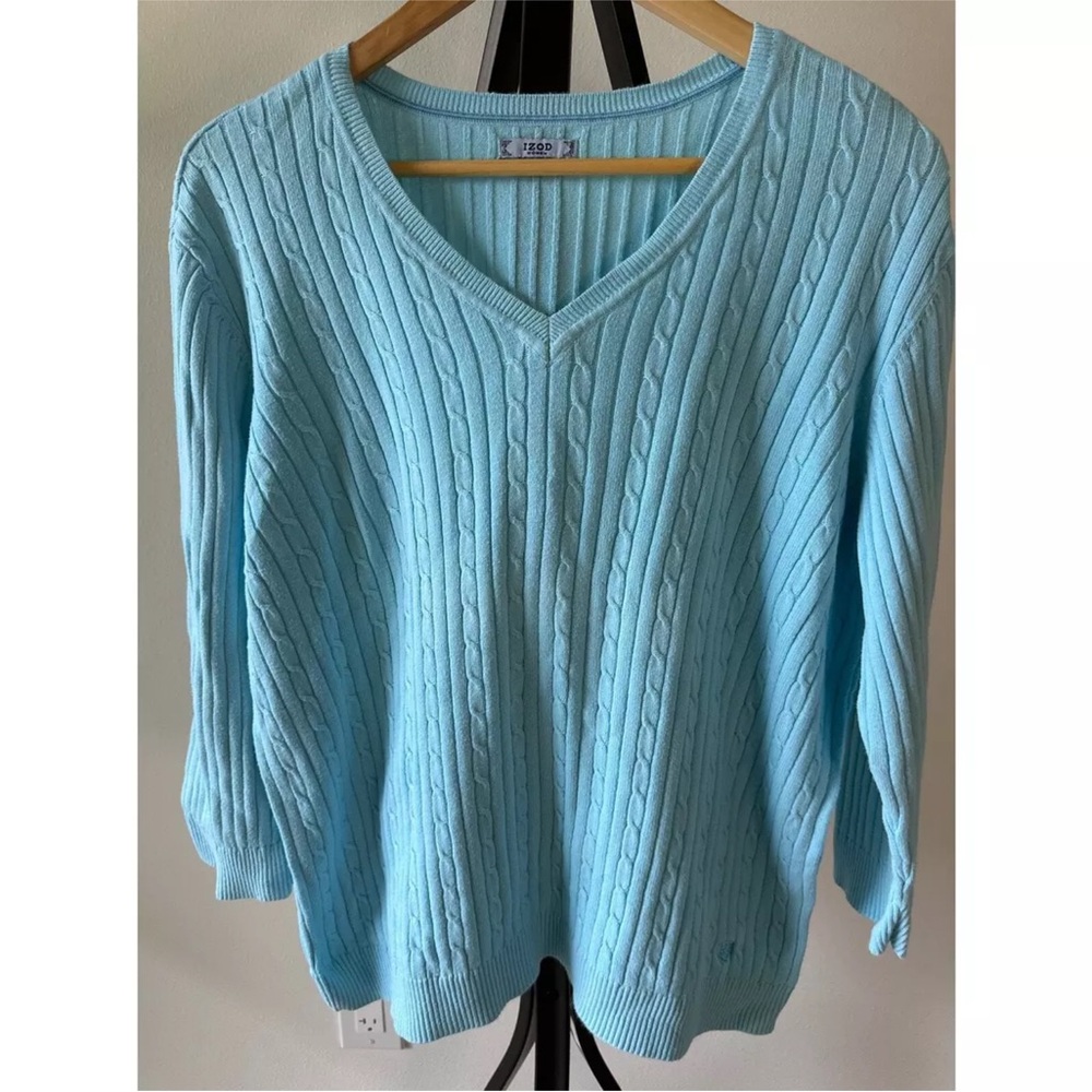 Izod Blue V-Neck Sweater with Cable Knit Design